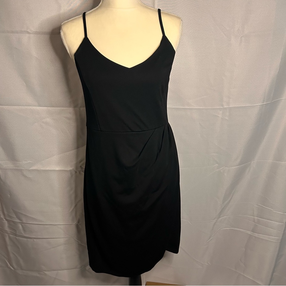 Black‎ cocktail dress, size large - Picture 2 of 5